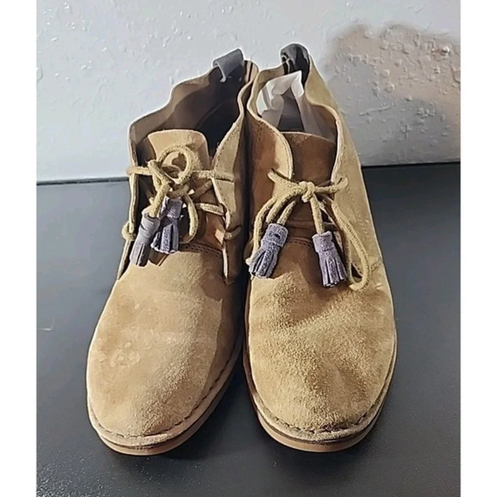 Hush Puppies Women's Beige/green Chukka Boot Size 7.5 Very‎ Good Condition